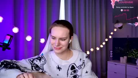 Snapshot of _ramona__ chatting on March 2, 2025, 8:48 am im Amy online show from March 2, 2025, 8:48 am