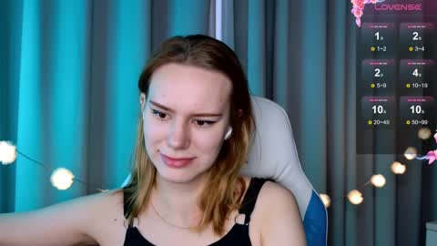 Snapshot of _ramona__ chatting on March 4, 2025, 6:04 am im Amy online show from March 4, 2025, 6:04 am