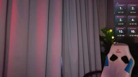 Snapshot of _ramona__ chatting on September 30, 2025, 6:07 am im Amy online show from September 30, 2025, 6:07 am