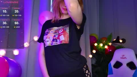 Snapshot of _ramona__ chatting on October 10, 2025, 6:23 am im Amy online show from October 10, 2025, 6:23 am