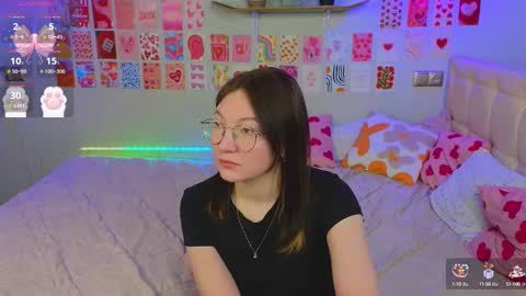 Snapshot of _reverse_gang_ chatting on February 24, 2025, 6:26 pm LISSAPVT IS OPEN online show from February 24, 2025, 6:26 pm