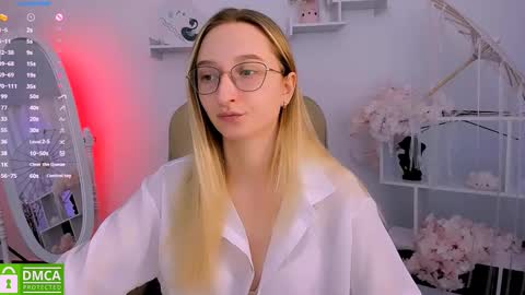 I am Rina online show from March 3, 2025, 6:26 am