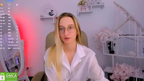 I am Rina online show from March 3, 2025, 9:33 am