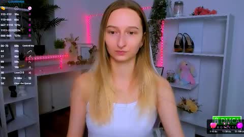 I am Rina online show from November 18, 2025, 6:29 am