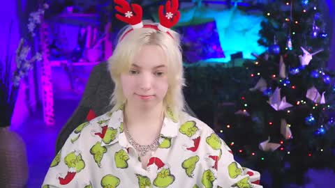 Snapshot of _rockstone_ chatting on December 25, 2024, 7:35 am Rock stone online show from December 25, 2024, 7:35 am