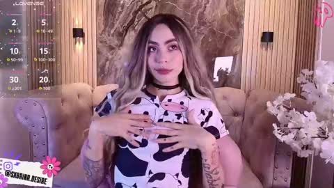 Snapshot of _sabrinaa_1 chatting on November 18, 2025, 8:35 pm Sabrina online show from November 18, 2025, 8:35 pm