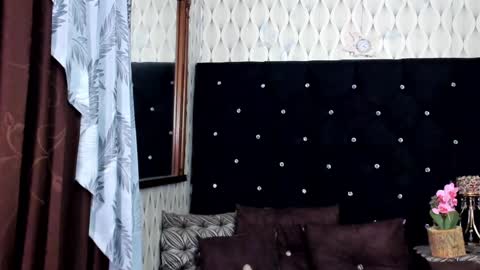 _samantha_sweet_ online show from January 25, 2025, 10:51 am