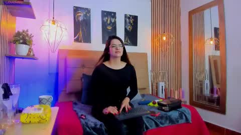 SAMANTHA FOX online show from November 3, 2025, 11:22 am