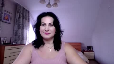 Snapshot of _sarairiti chatting on November 9, 2025, 10:24 am Sara online show from November 9, 2025, 10:24 am