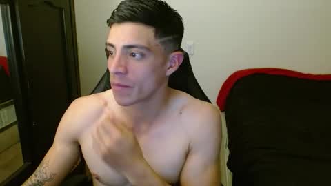 Snapshot of _schnnneider_ chatting on October 8, 2025, 12:30 am SCHNEIDER online show from October 8, 2025, 12:30 am