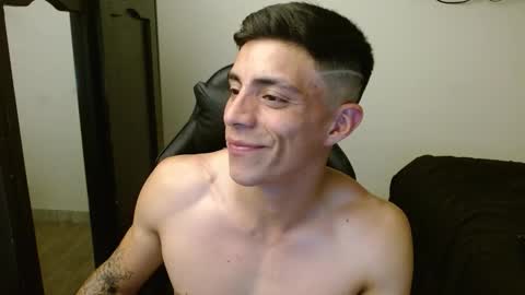 Snapshot of _schnnneider_ chatting on October 29, 2025, 4:26 am SCHNEIDER online show from October 29, 2025, 4:26 am