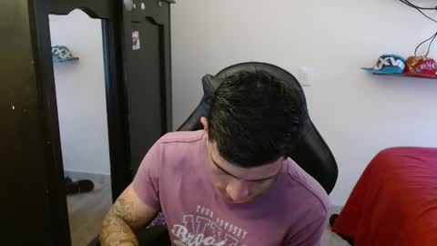 SCHNEIDER online show from November 16, 2025, 6:13 pm