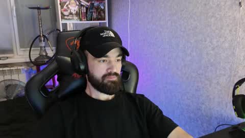 Snapshot of _serious_man chatting on October 26, 2025, 10:47 pm Ask me online show from October 26, 2025, 10:47 pm