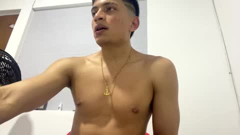 Juan Pablo-independent model online show from January 2, 2025, 11:27 pm