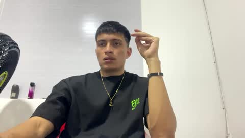 Juan Pablo-independent model online show from January 7, 2025, 12:03 am