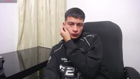 Juan Pablo-independent model online show from January 17, 2025, 3:12 am