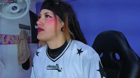 Snapshot of _sharlotte777 chatting on November 13, 2025, 1:54 pm _sharlotte777 online show from November 13, 2025, 1:54 pm