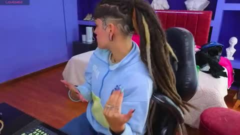 Snapshot of _sharlotte777 chatting on November 20, 2025, 2:39 pm _sharlotte777 online show from November 20, 2025, 2:39 pm