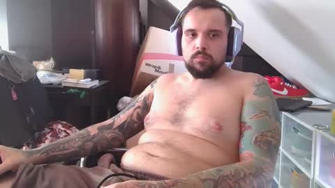 Snapshot of _smiley_bear27 chatting on October 11, 2025, 5:50 am _smiley_bear27 online show from October 11, 2025, 5:50 am