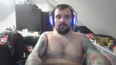 Snapshot of _smiley_bear27 chatting on November 22, 2025, 12:15 pm _smiley_bear27 online show from November 22, 2025, 12:15 pm