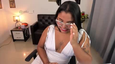 imlu  1  online show from November 12, 2025, 11:25 pm