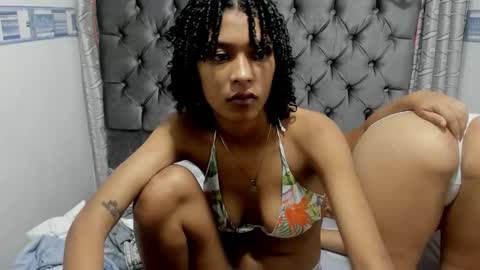 _sweettcandy_ online show from November 27, 2025, 3:03 pm