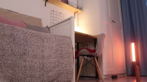 Annie online show from January 17, 2025, 8:02 am