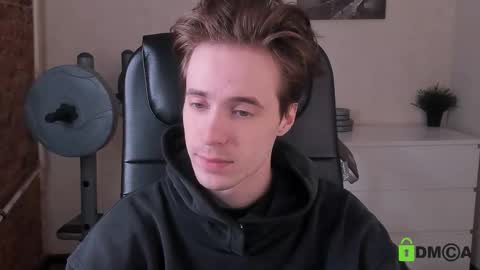 Snapshot of _tokyo_ghoul chatting on November 2, 2025, 10:17 am _tokyo_ghoul online show from November 2, 2025, 10:17 am