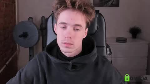 Snapshot of _tokyo_ghoul chatting on November 23, 2025, 10:15 am _tokyo_ghoul online show from November 23, 2025, 10:15 am