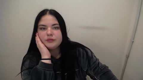 Snapshot of _trisha_li chatting on October 30, 2025, 2:40 pm Trisha online show from October 30, 2025, 2:40 pm