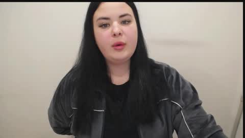 Snapshot of _trisha_li chatting on November 10, 2025, 12:59 pm Trisha online show from November 10, 2025, 12:59 pm