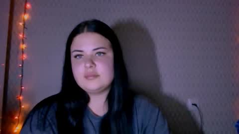 Snapshot of _trisha_li chatting on November 30, 2025, 5:17 pm Trisha online show from November 30, 2025, 5:17 pm