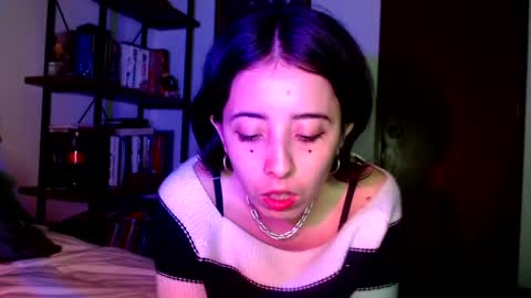 luna online show from March 12, 2025, 2:20 am