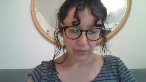 _tutti_frutti_ online show from September 12, 2025, 5:40 am