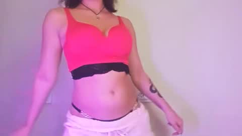 Mia online show from September 20, 2025, 6:20 pm