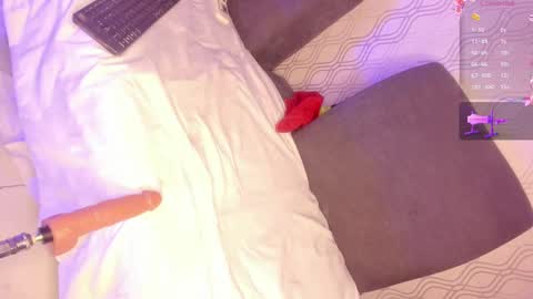 Venus online show from January 8, 2025, 1:52 pm