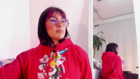 Snapshot of _veronicadeleon_ chatting on January 5, 2025, 1:36 pm Veronica online show from January 5, 2025, 1:36 pm