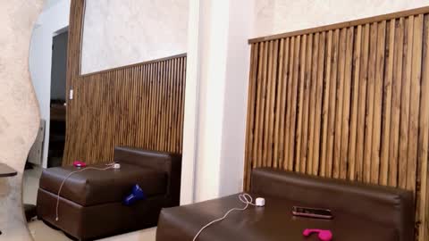 Snapshot of _veronicadeleon_ chatting on December 2, 2025, 1:17 pm Veronica online show from December 2, 2025, 1:17 pm