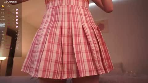 Snapshot of _vi_vi_ chatting on February 16, 2025, 11:05 pm Viola online show from February 16, 2025, 11:05 pm