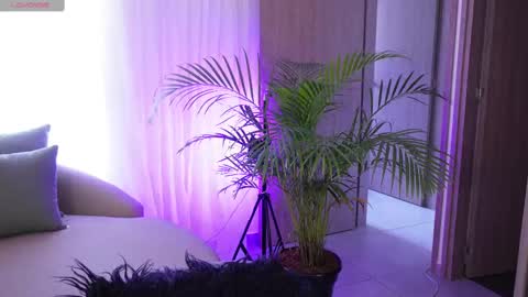 Snapshot of _victoria_florez chatting on September 15, 2025, 8:20 pm VICTORIA online show from September 15, 2025, 8:20 pm