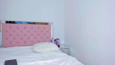 Snapshot of _violetadulce chatting on March 12, 2025, 4:08 am Violeta online show from March 12, 2025, 4:08 am