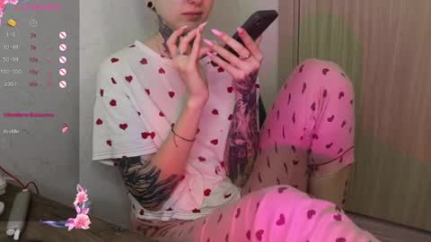 Snapshot of _viv1an_ chatting on January 20, 2025, 6:10 pm Alis online show from January 20, 2025, 6:10 pm