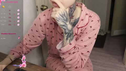 Snapshot of _viv1an_ chatting on February 26, 2025, 4:36 am Alis online show from February 26, 2025, 4:36 am