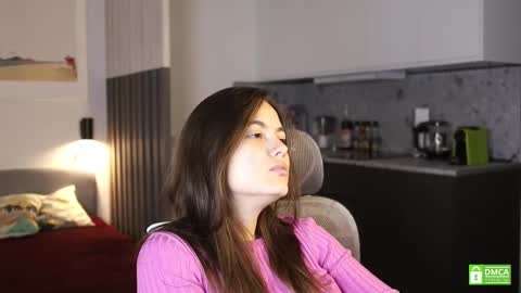 Snapshot of _whoareu_ chatting on October 5, 2025, 11:30 am Kristina online show from October 5, 2025, 11:30 am