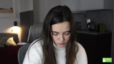 Snapshot of _whoareu_ chatting on October 11, 2025, 12:04 pm Kristina online show from October 11, 2025, 12:04 pm