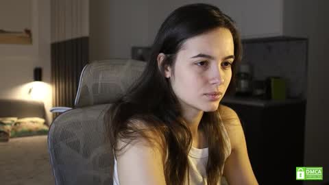 Snapshot of _whoareu_ chatting on November 26, 2025, 11:22 am Kristina online show from November 26, 2025, 11:22 am