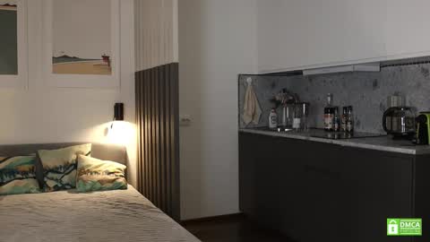 Snapshot of _whoareu_ chatting on December 3, 2025, 11:52 am Kristina online show from December 3, 2025, 11:52 am