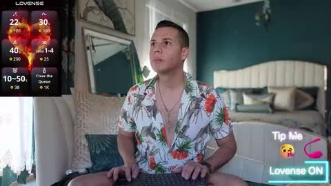 Snapshot of _xsebxx chatting on November 17, 2025, 5:30 pm Sebastian online show from November 17, 2025, 5:30 pm