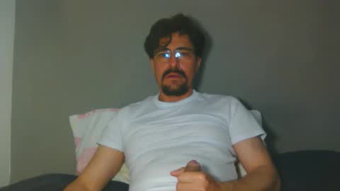 Snapshot of _yjesneth2011 chatting on November 3, 2025, 2:13 am _yjesneth2011 online show from November 3, 2025, 2:13 am