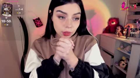 Snapshot of _zathara_ chatting on February 12, 2025, 5:47 am _zathara_ online show from February 12, 2025, 5:47 am